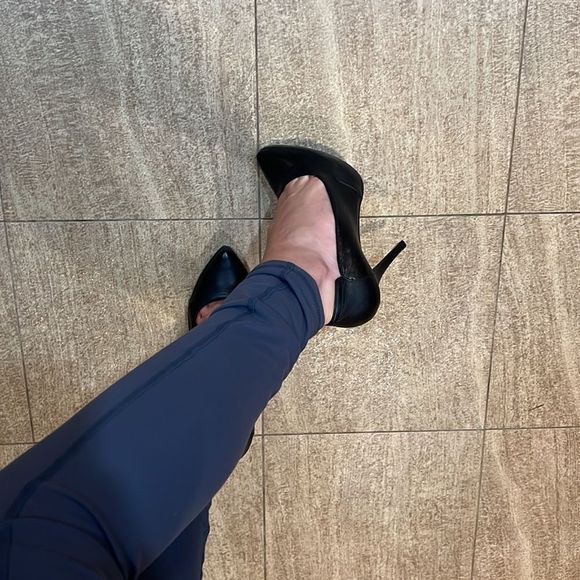 Escada black and gold leather heels - Picture 13 of 14